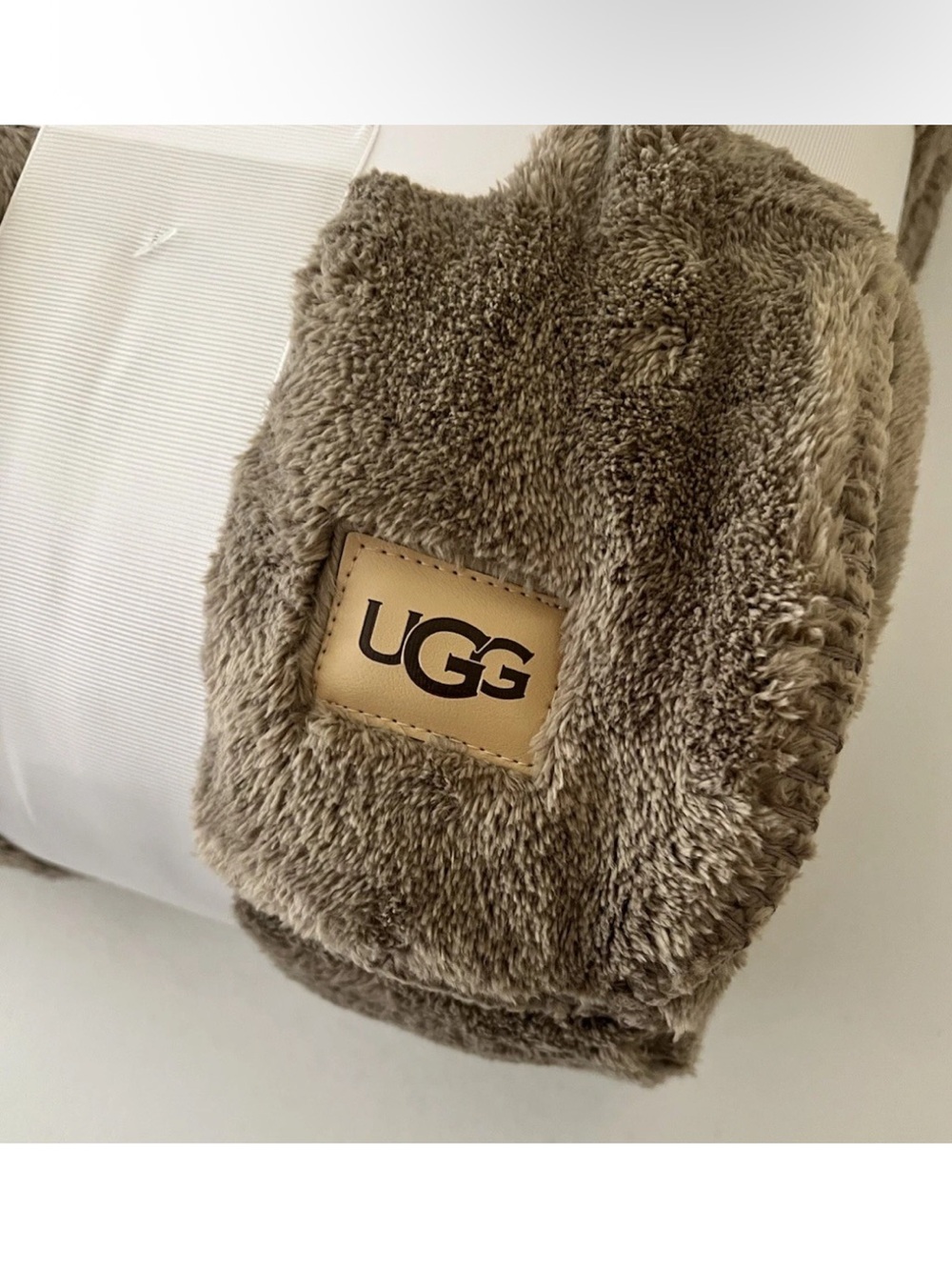 UGG Novah Throw 50” X 70” Fawn Brown